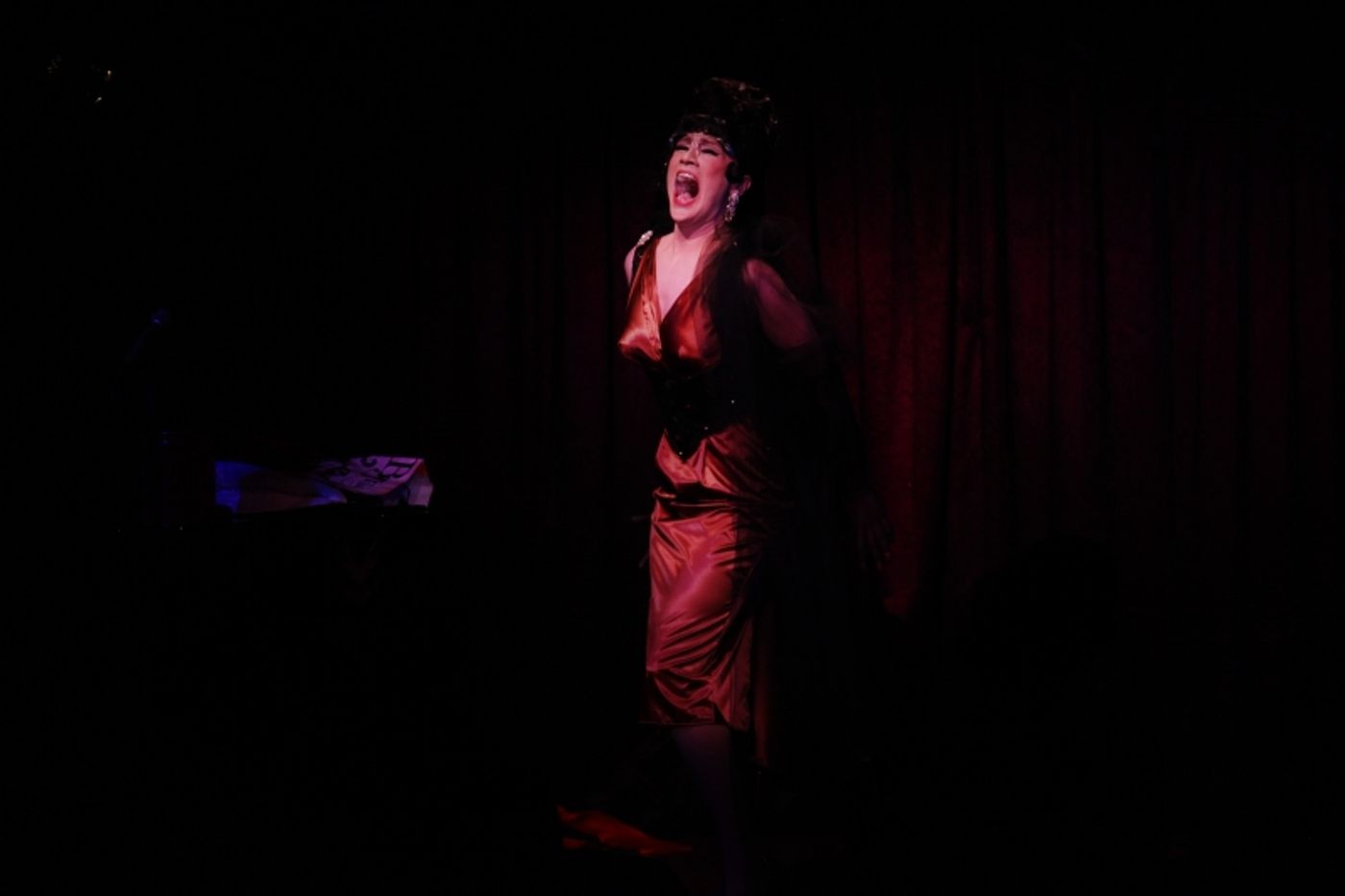 Photo Flash:  Gloria Swansong & Maxie Factor Sparkle With Glamour in A NIGHT OF ESCAPE at Don't Tell Mama  Image