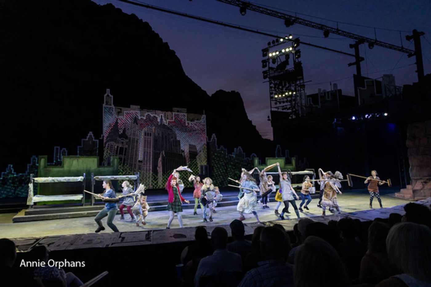 Photo Flash: First Look at ANNIE at Tuacahn Arts Center  Image