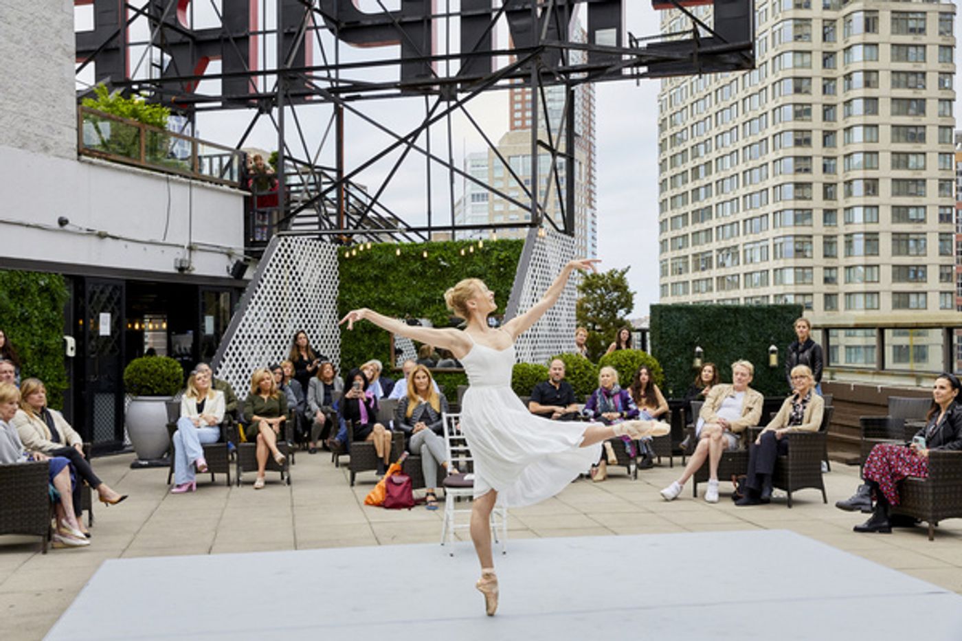 Photo Flash: iHeartDance Celebrates 10-Sold Out Performances on The Empire Hotel Rooftop  Image