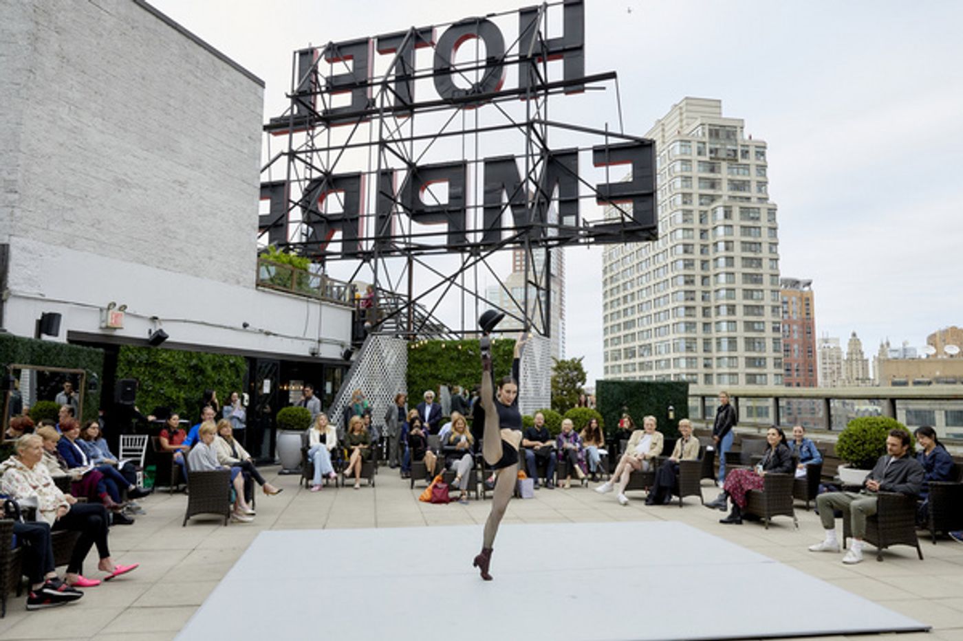 Photo Flash: iHeartDance Celebrates 10-Sold Out Performances on The Empire Hotel Rooftop  Image