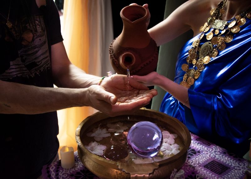 Review: PERSOU Pursues Eternal Spring at The Cell Theatre  Image