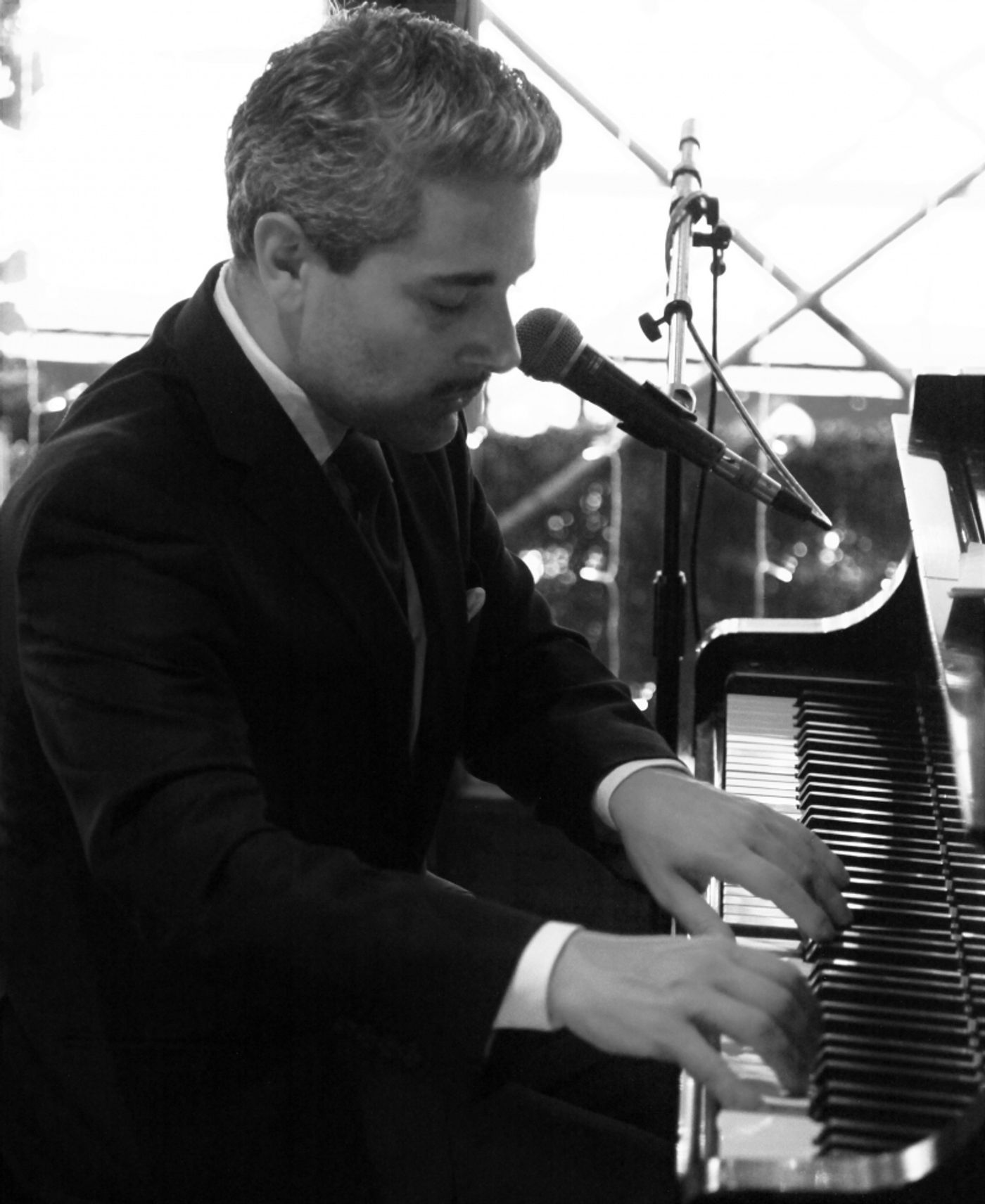 Review: Eric Yves Garcia Makes Movie Moods at The West Bank Cafe  Image