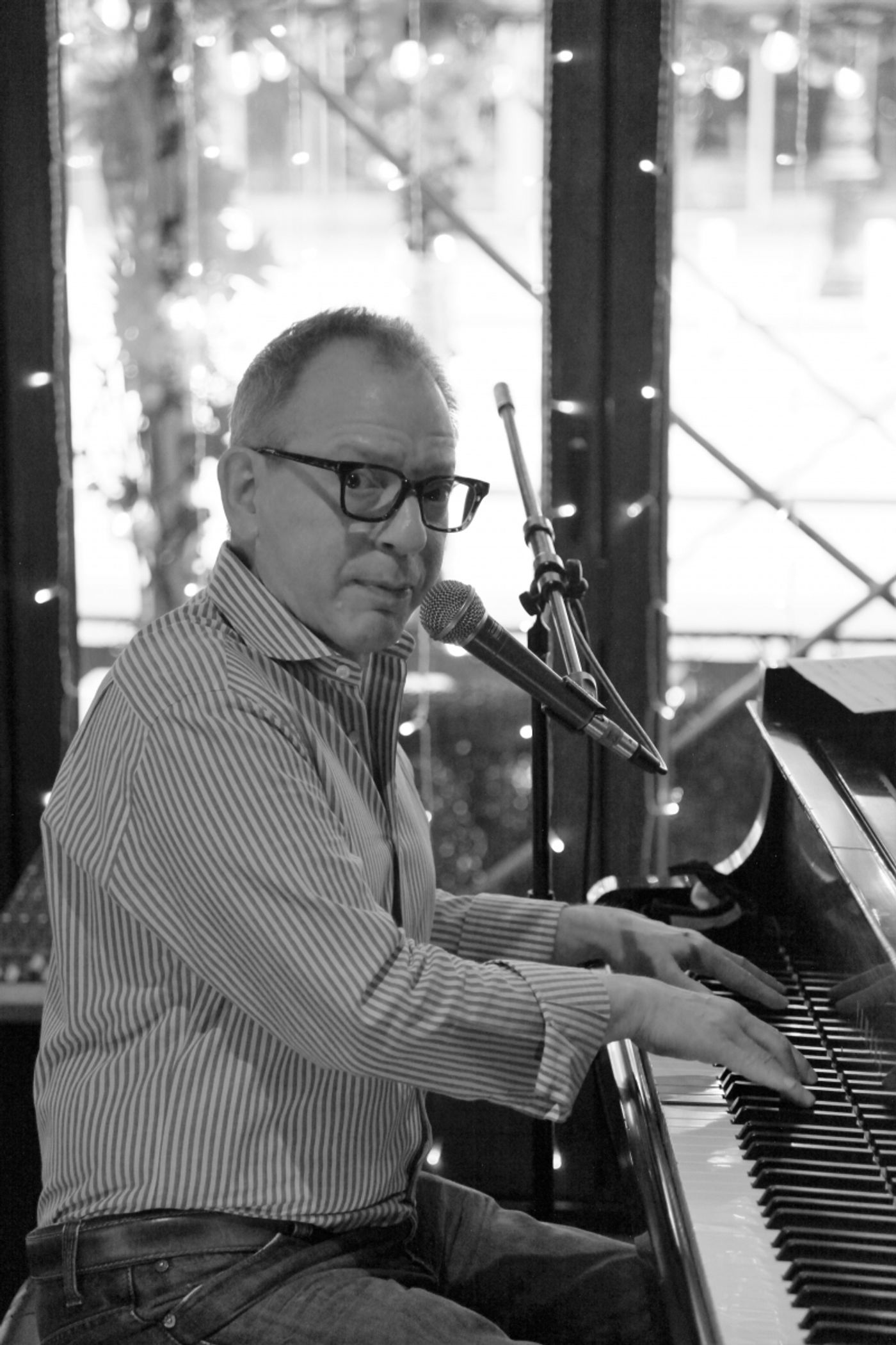 Review: The West Bank Cafe Doubles Down on Delightful Duo Shows  Image