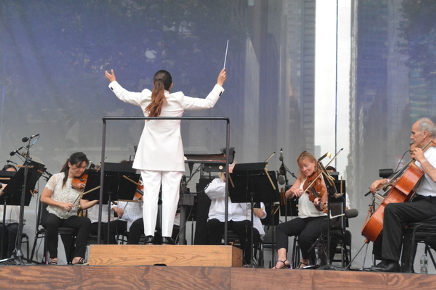 Photo Coverage: Jessica Vosk & More Kick Off New York Philharmonic's Bryant Park Picnic Performances  Image