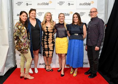Katja Keir, Deanna Paquette,  Caitlin Livingston, Esther Bochner, Rachel Ghiazza, and Photo