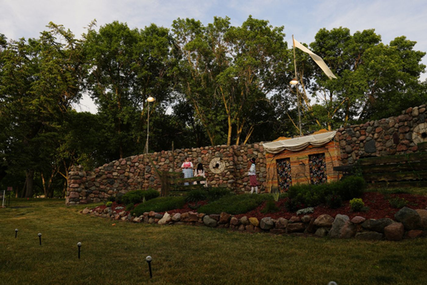 Photo Flash: South Dakota Shakespeare Festival Offers Comedy, Romance and Music with TWELFTH NIGHT Photo Flash: South Dakota Shakespeare Festival Offers Comedy, Romance and Music with TWELFTH NIGHT Image