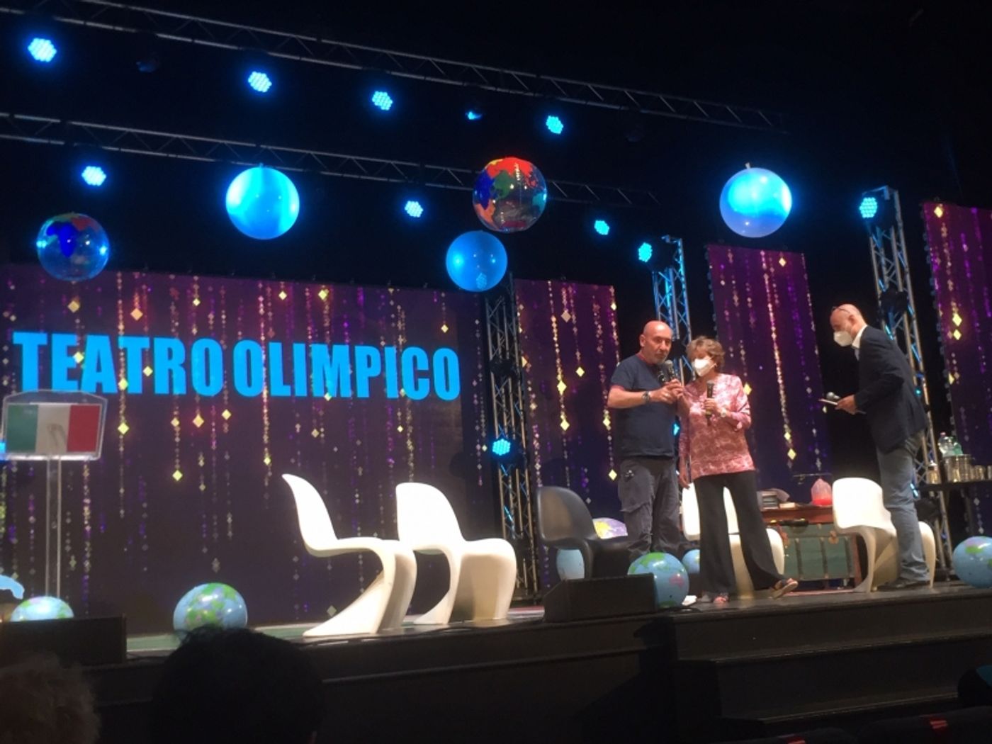 PRESENTAZIONE DELLA NUOVA STAGIONE DEL TEATRO OLIMPICO PRESENTAZIONE DELLA NUOVA STAGIONE DEL TEATRO OLIMPICO Image