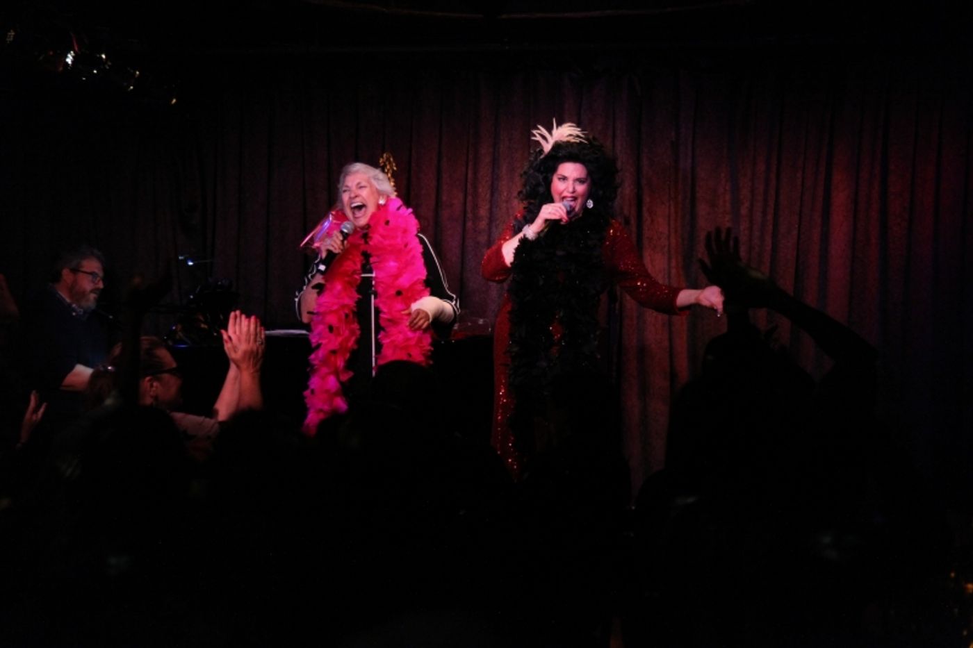 Photo Flash: LEANNE BORGHESI : BORGHESI'S BACK! at Don't Tell Mama Photo Flash: LEANNE BORGHESI : BORGHESI'S BACK! at Don't Tell Mama Image