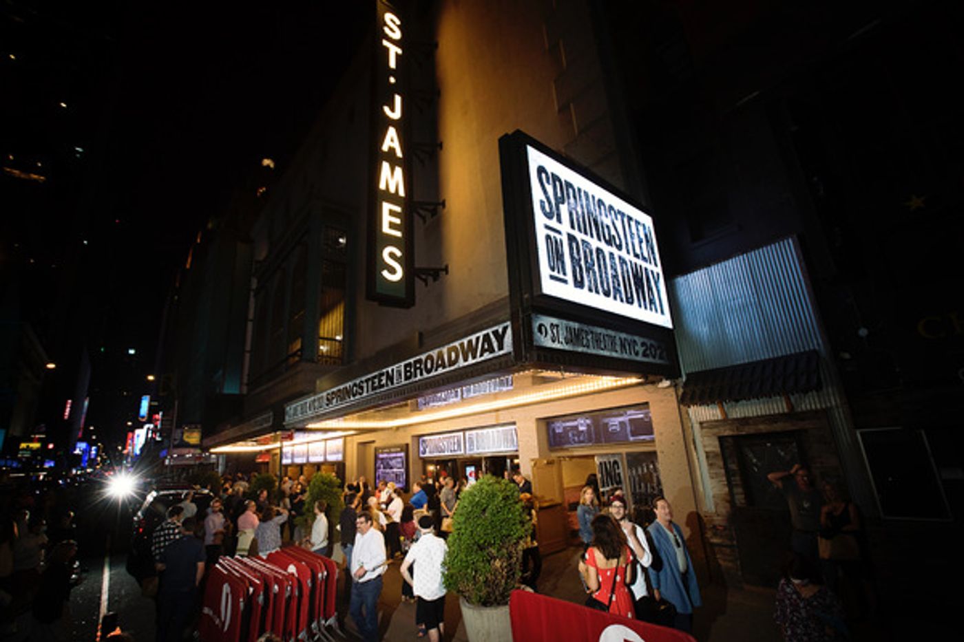 Photos/Video: Go Inside Opening Night of the Return of SPRINGSTEEN ON BROADWAY Photos/Video: Go Inside Opening Night of the Return of SPRINGSTEEN ON BROADWAY Image