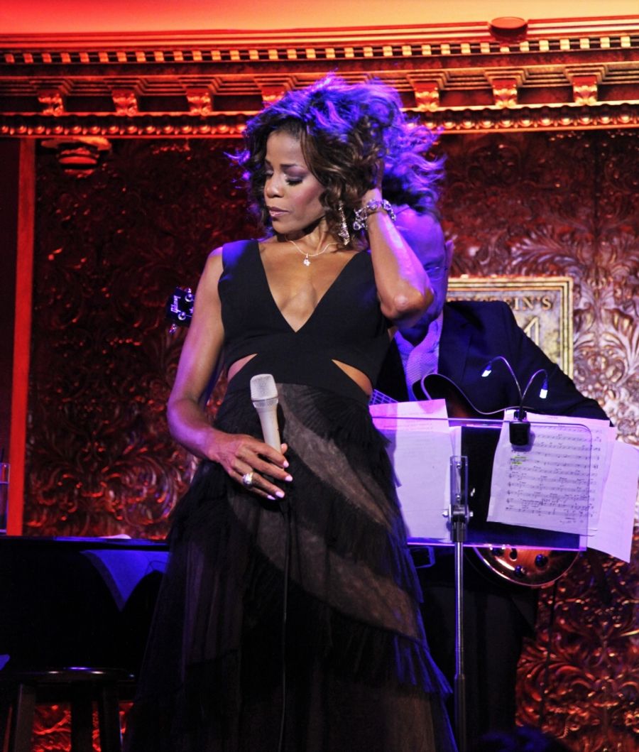 Review: Nicole Henry Leaves Her Audience FEELING GOOD! at Feinstein's/54 Below Image