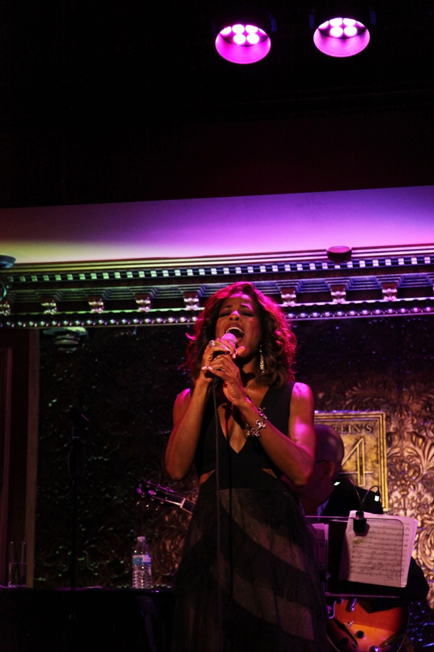 Review: Nicole Henry Leaves Her Audience FEELING GOOD! at Feinstein's/54 Below Review: Nicole Henry Leaves Her Audience FEELING GOOD! at Feinstein's/54 Below Image