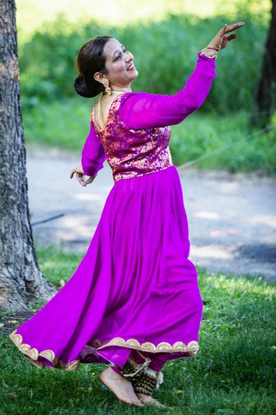 A member of Illinois Center for Kathak Photo