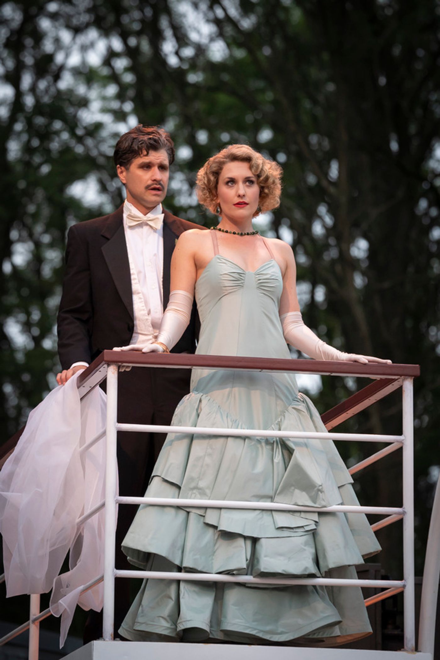 Photo Flash: First Look at ROUGH CROSSING at American Players Theatre  Image