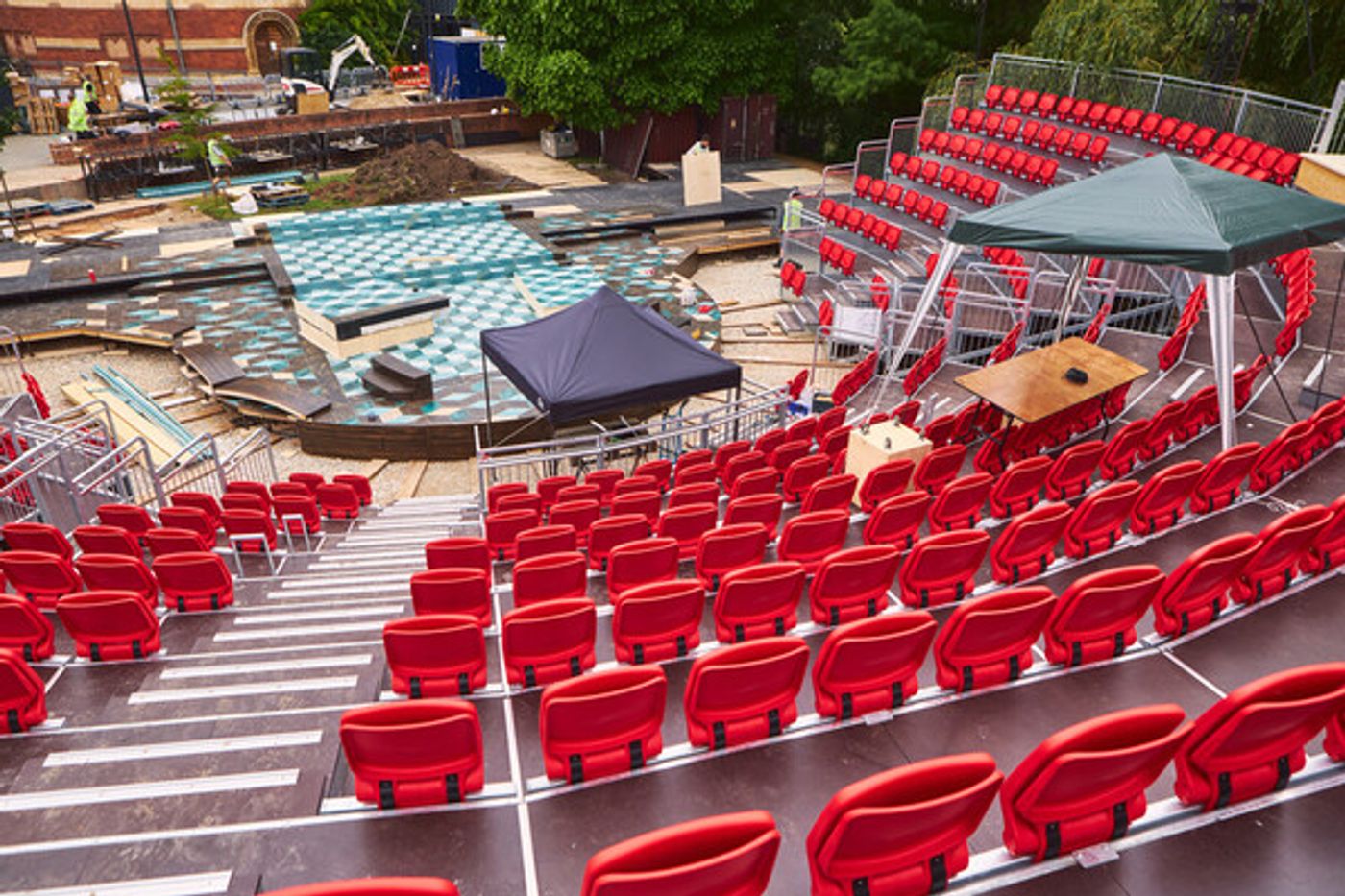 Photos: First Look at the New Lydia & Manfred Gorvy Garden Theatre  Image