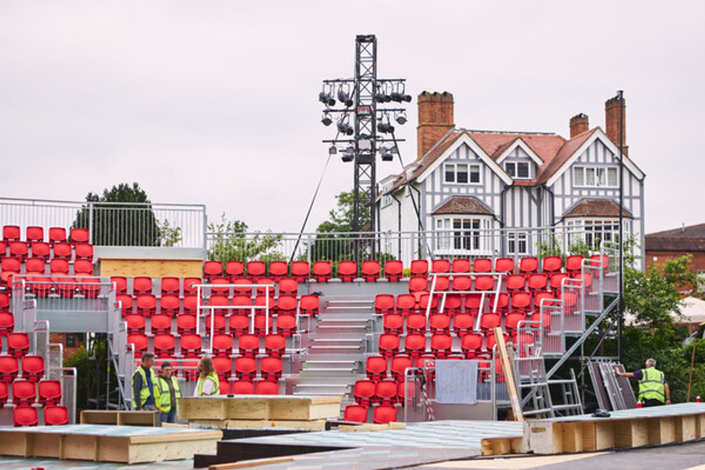 Photos: First Look at the New Lydia & Manfred Gorvy Garden Theatre  Image