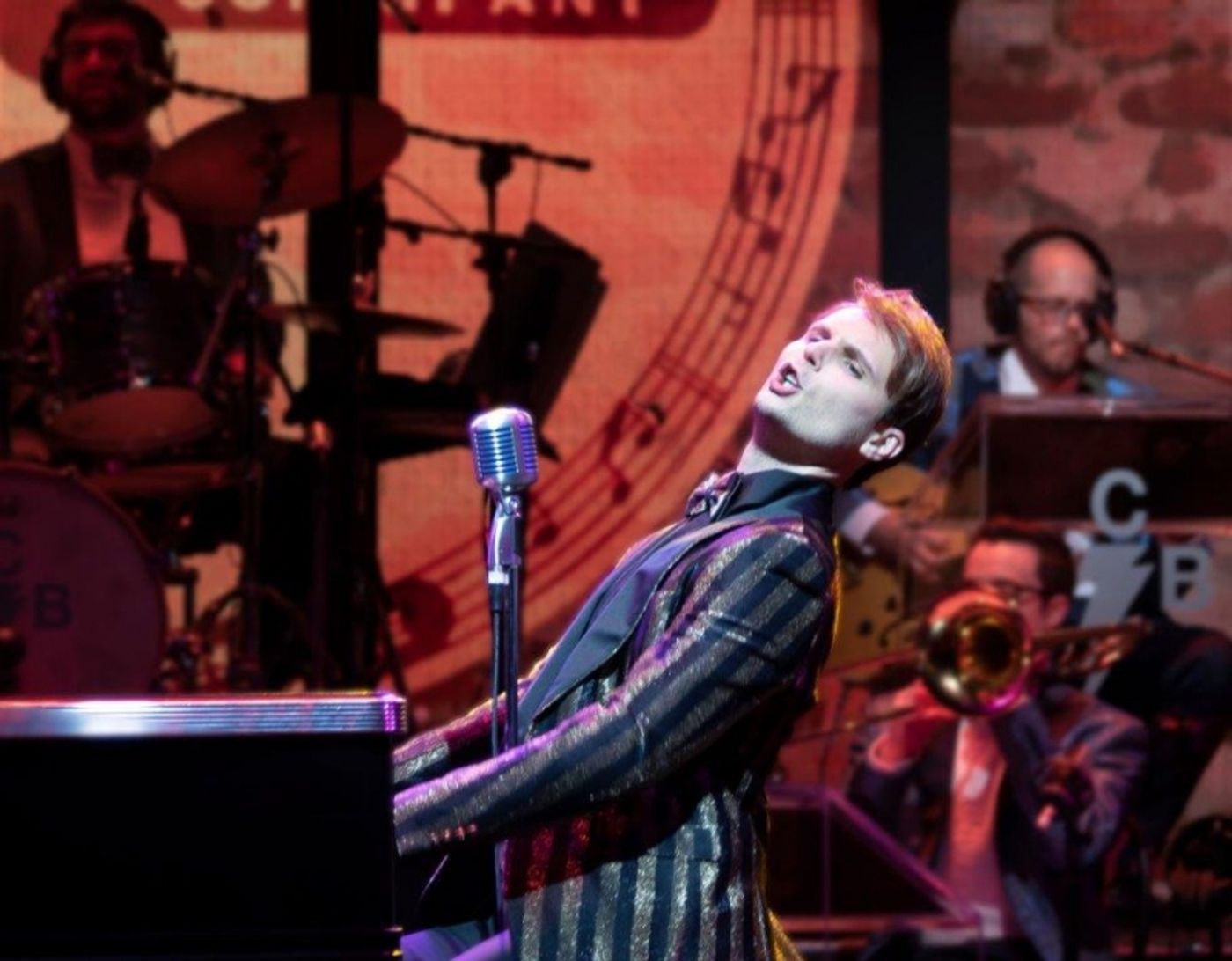 Review: THE KING IN CONCERT Returns Live Performances to the New Theatre Restaurant  Image