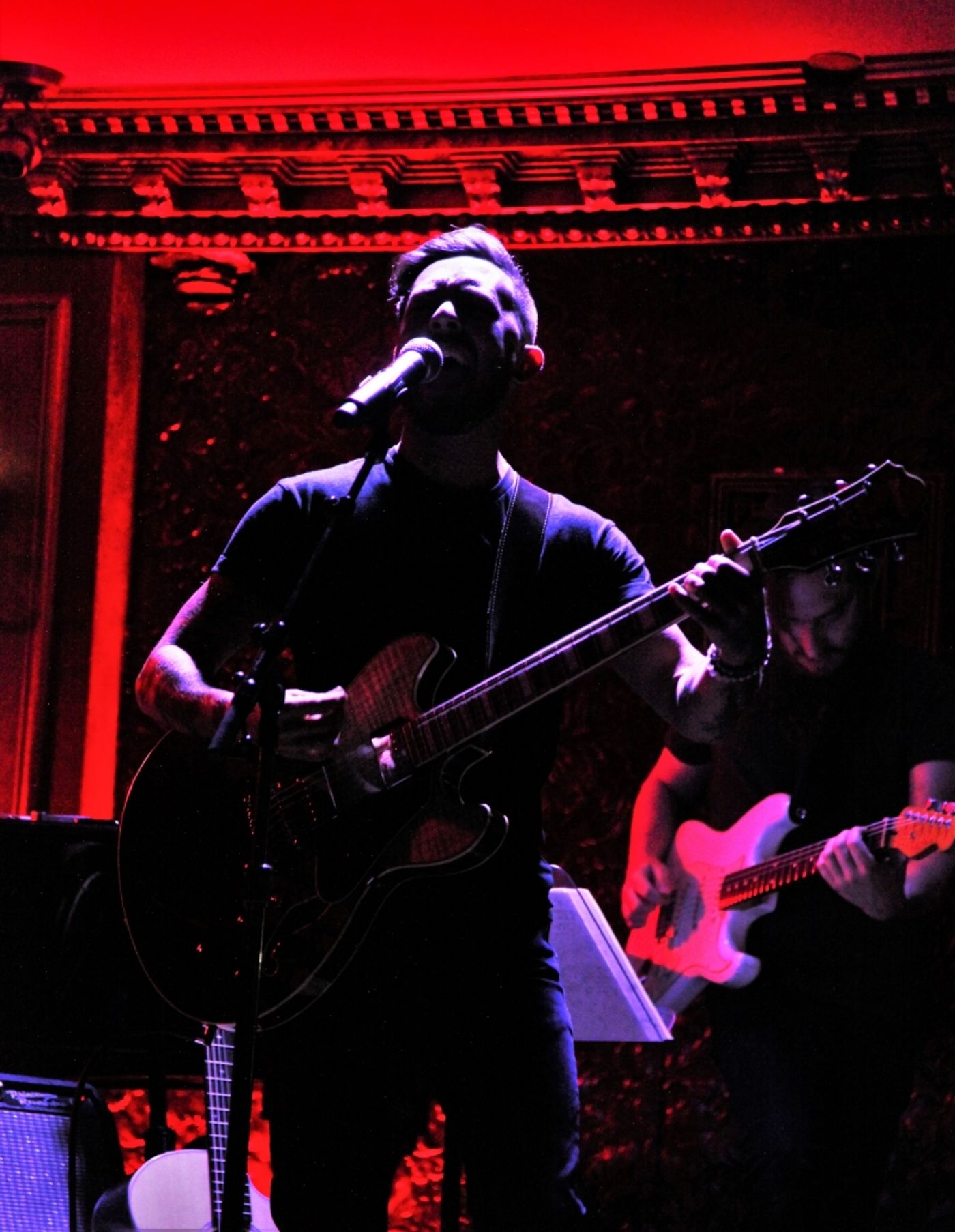 Review: MIKE WARTELLA And His Rock Music Are Both Authentic At Feinstein's/54 Below  Image