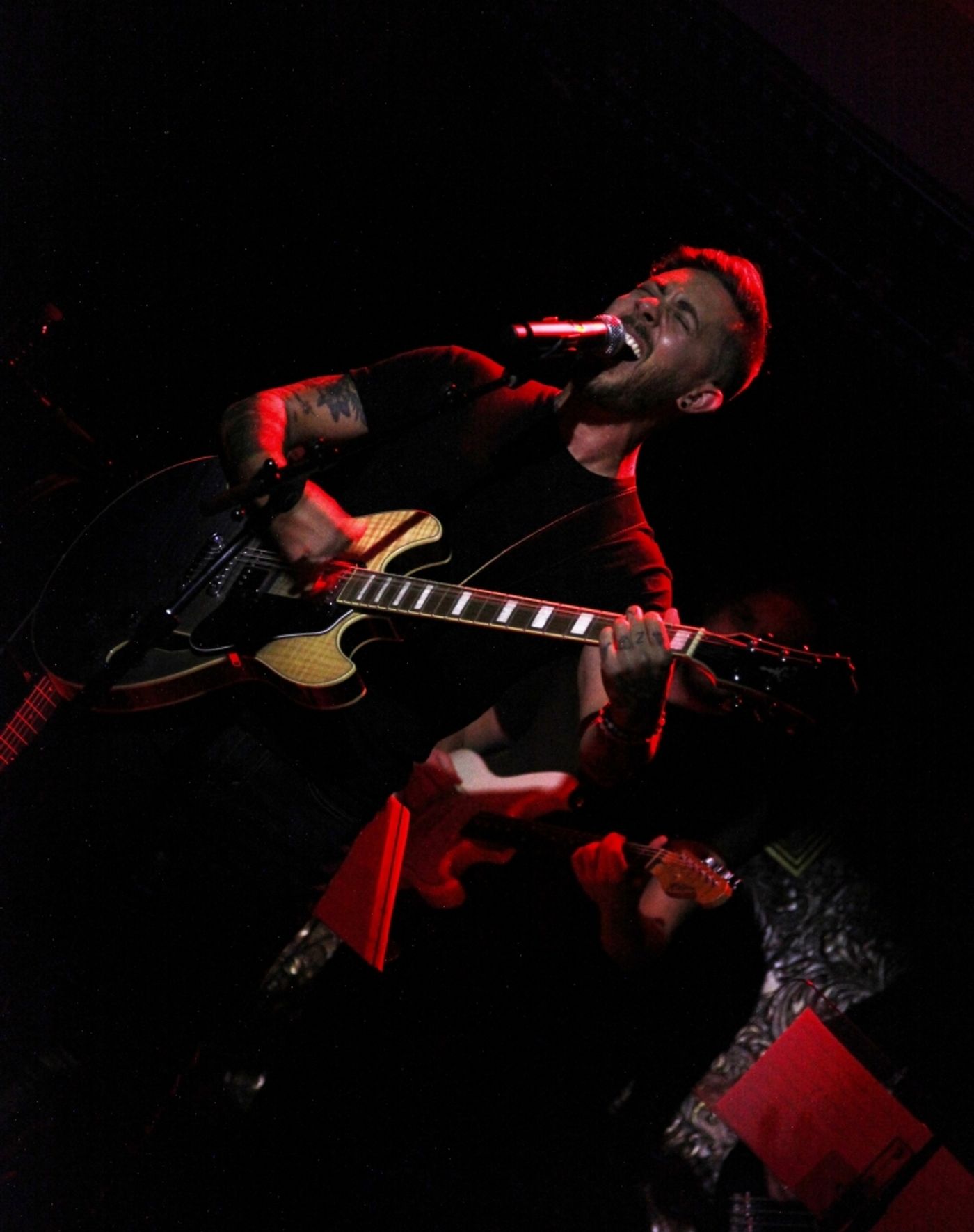 Review: MIKE WARTELLA And His Rock Music Are Both Authentic At Feinstein's/54 Below  Image