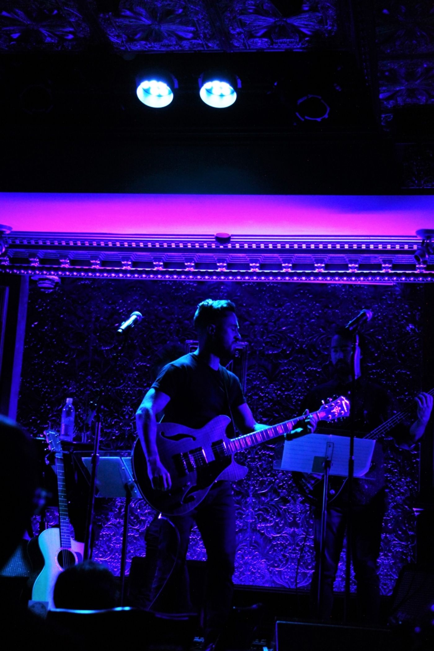 Review: MIKE WARTELLA And His Rock Music Are Both Authentic At Feinstein's/54 Below  Image