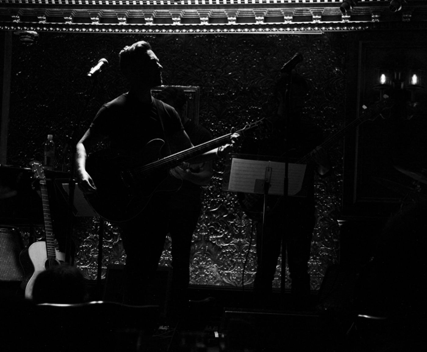 Review: MIKE WARTELLA And His Rock Music Are Both Authentic At Feinstein's/54 Below  Image