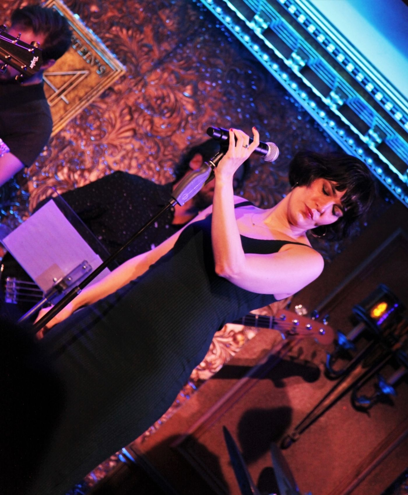 Review: MIKE WARTELLA And His Rock Music Are Both Authentic At Feinstein's/54 Below  Image