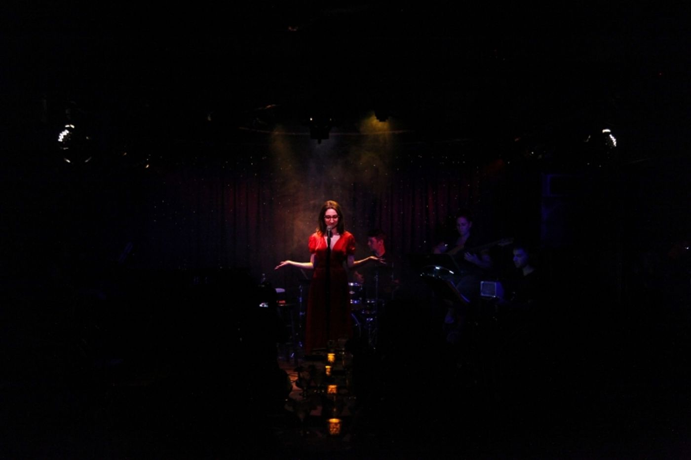 Review: ALEXIS MOLNAR SINGS THE FIONA APPLE SONGBOOK Transcends Barriers at Don't Tell Mama  Image