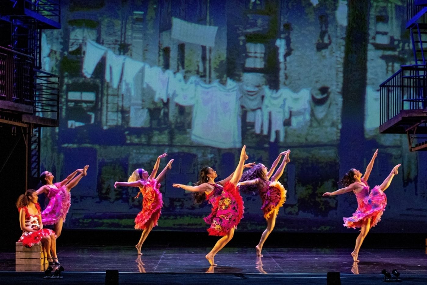 Review: WEST SIDE STORY at Crown Theatre  Image