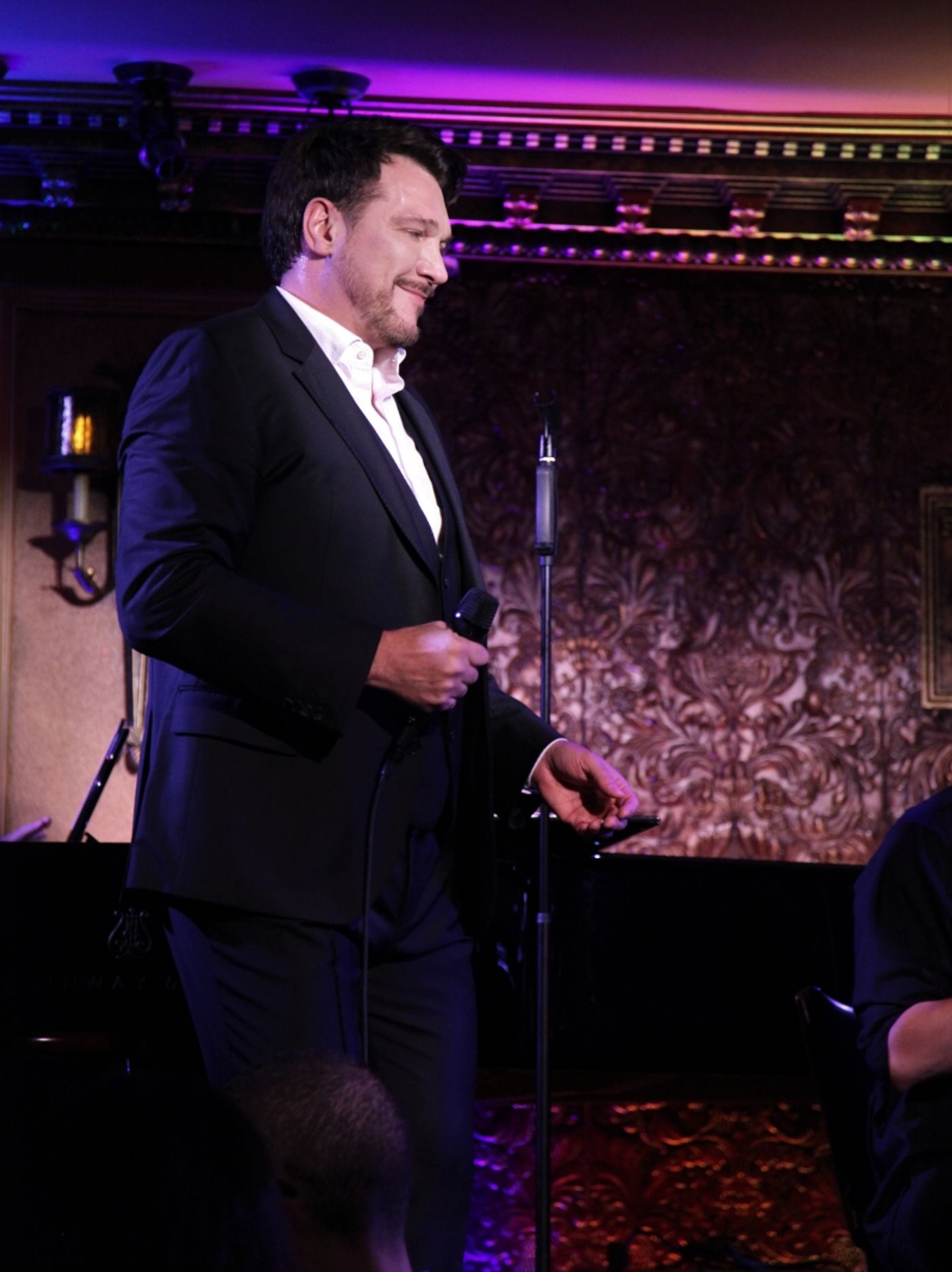 Review: AN ENCHANTED EVENING at Feinstein's/54 Below Is Easy When PAULO SZOT  Is On The Stage  Image