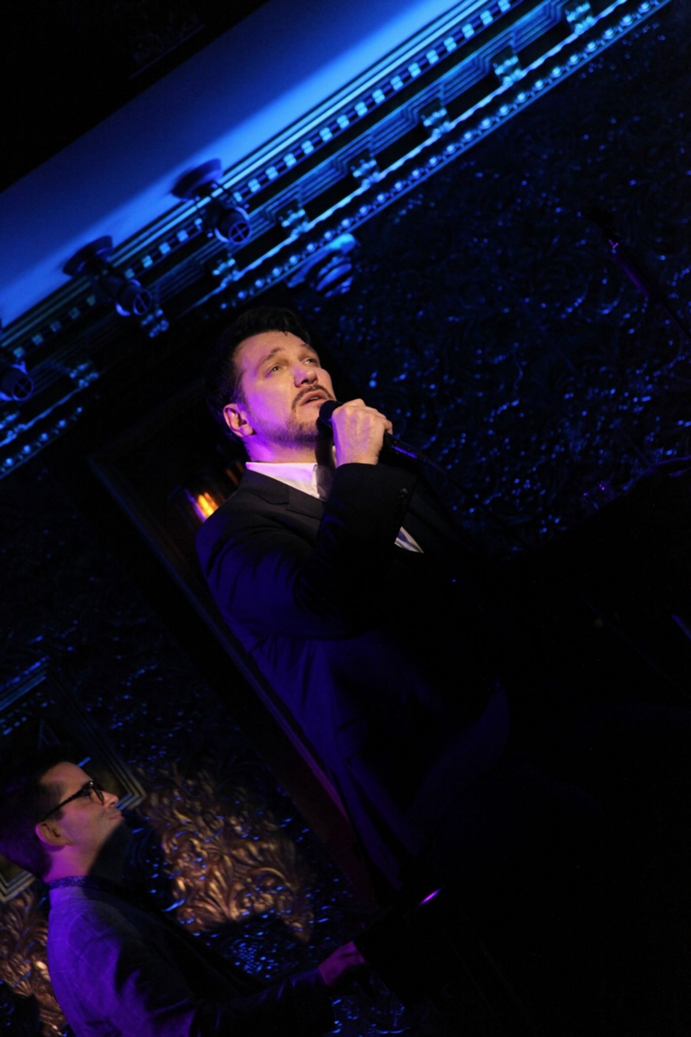 Review: AN ENCHANTED EVENING at Feinstein's/54 Below Is Easy When PAULO SZOT  Is On The Stage  Image
