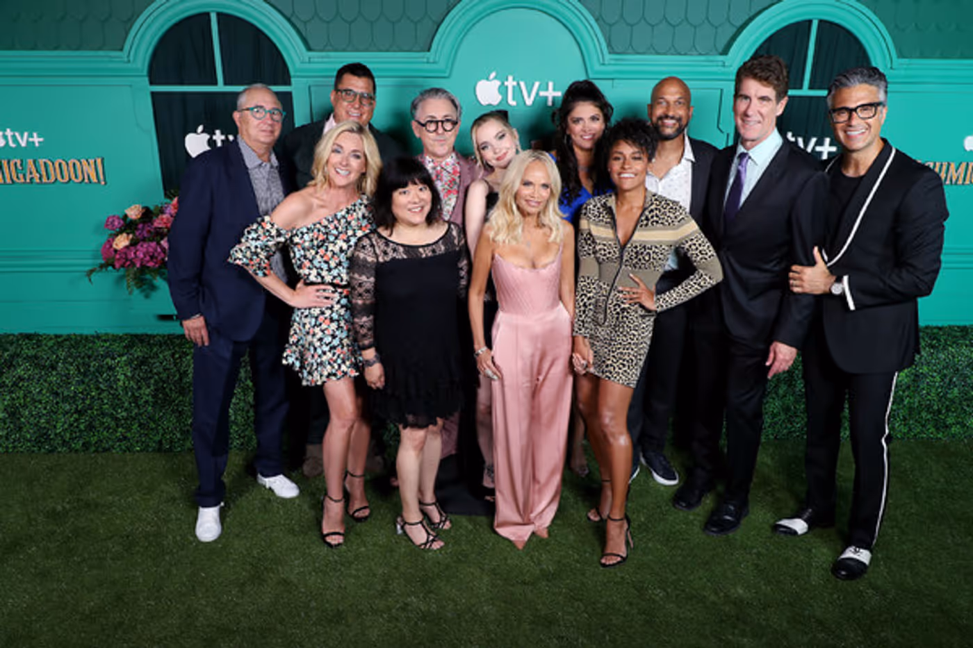 Photos: Cecily Strong, Keegan-Michael Key, Kristin Chenoweth, Dove Cameron & More Attend SCHMIGADOON! Premiere in NYC  Image