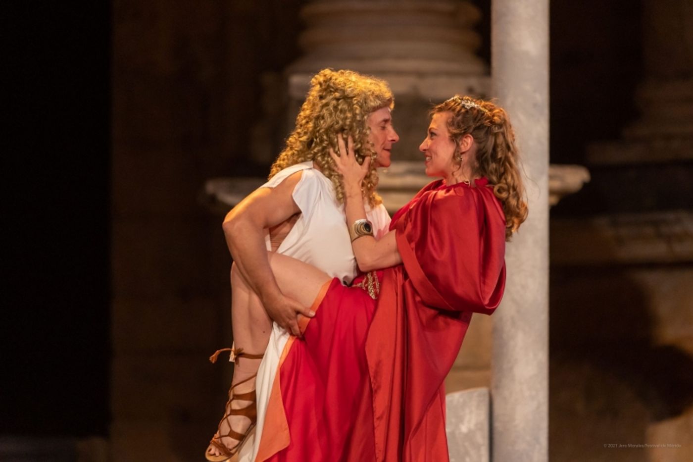 MERCADO DE AMORES se presenta en el Festival Internacional de Teatro Clásico de Mérida 2021 MERCADO DE AMORES se presenta en el Festival Internacional de Teatro Clásico de Mérida 2021 Image