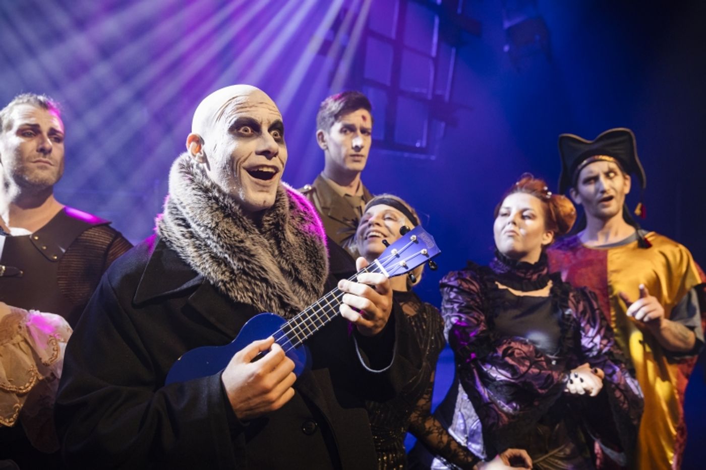 Review: THE ADDAMS FAMILY at Regal Theatre  Image