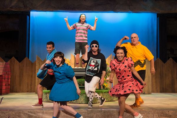 ​Ricky Abilez, Kelley Dorney, Brian Kim, Derek Manson, Grace Yoo and Matthew Heners Photo