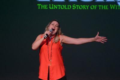 Julie Reiber Photo