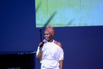 Darlesia Cearcy Photo