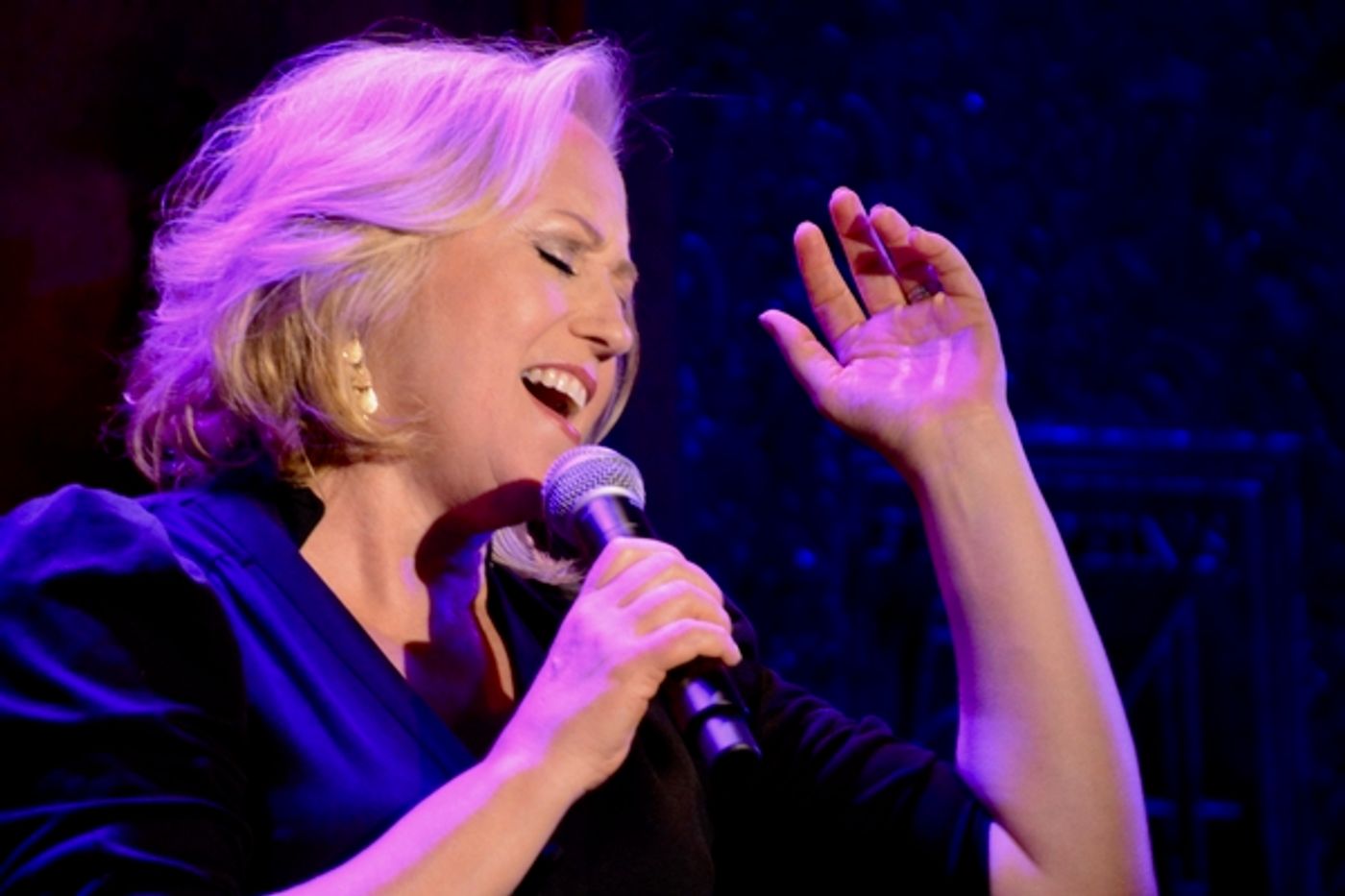 Photos: Sally Wilfert HOW DID I GET HERE? at Feinstein's/54 Below  Image