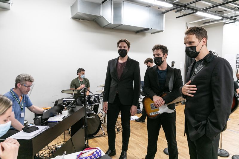 Photos: JERSEY BOYS Rehearses for the West End — photo 21 of 24