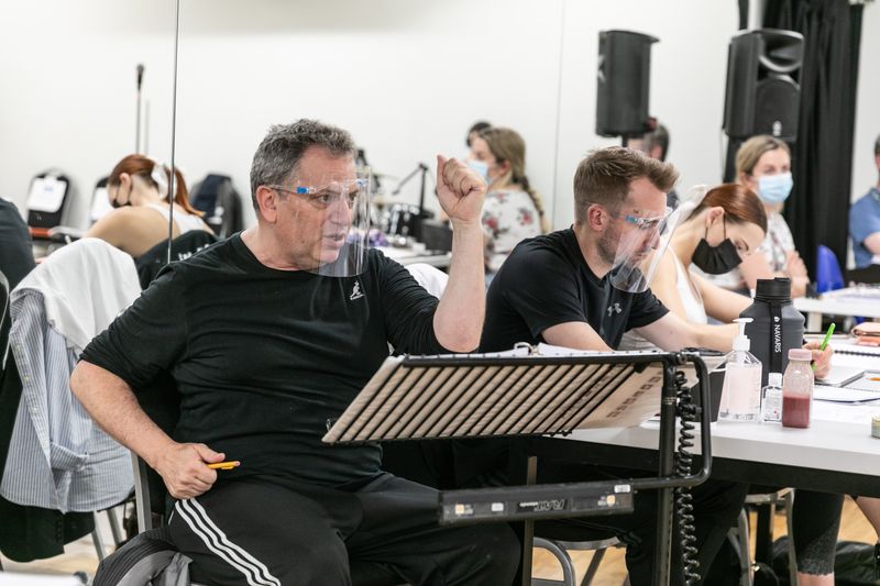 Photos: JERSEY BOYS Rehearses for the West End — photo 8 of 24