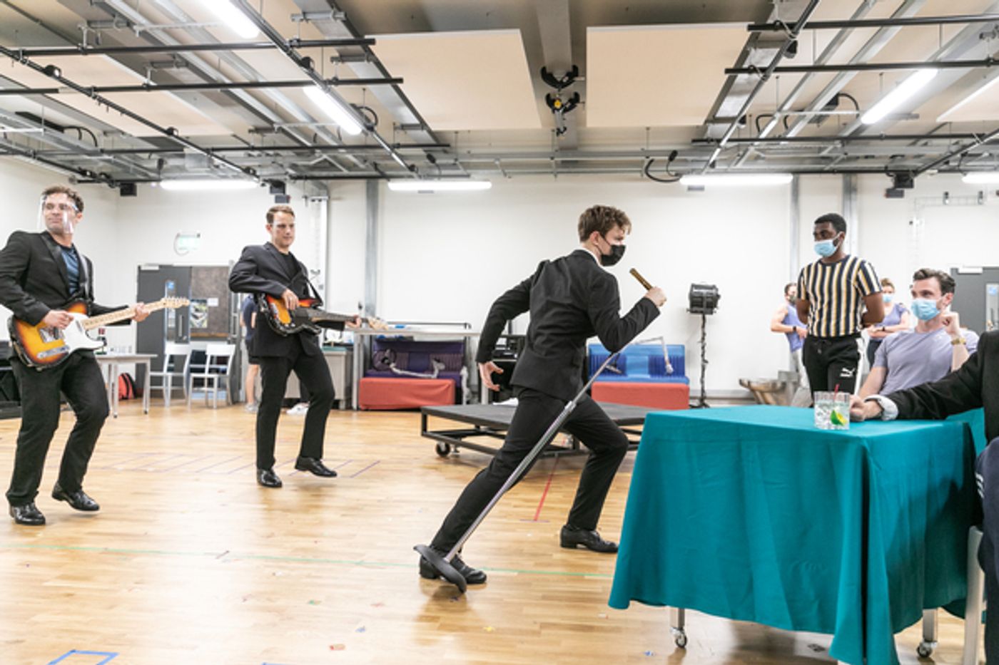 Photos: JERSEY BOYS Rehearses for the West End  Image