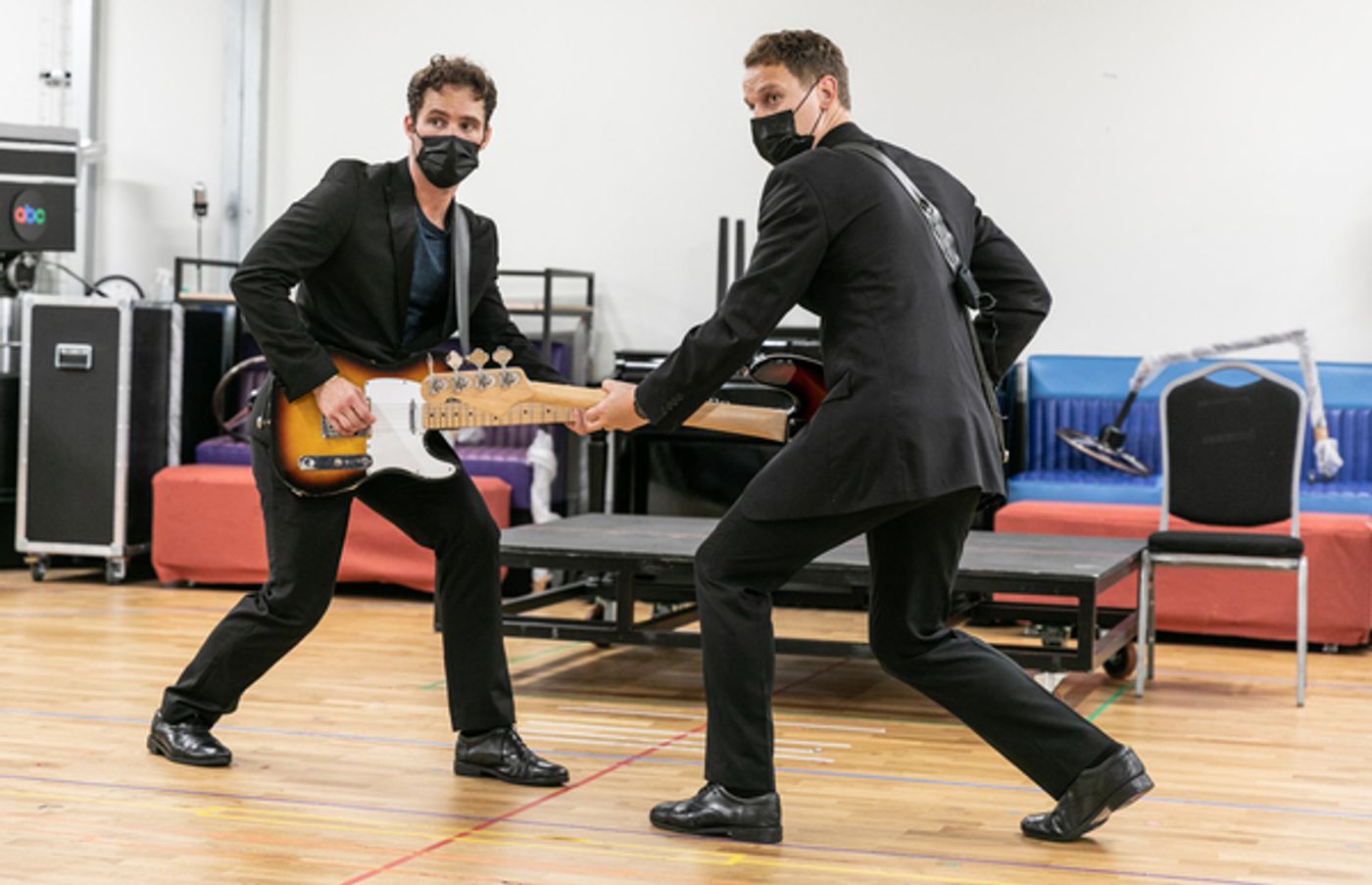 Photos: JERSEY BOYS Rehearses for the West End  Image