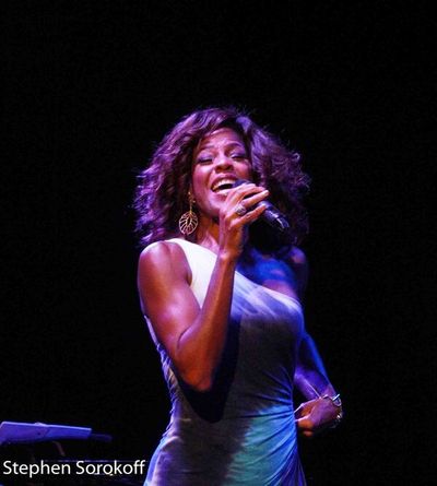 Nicole Henry Photo