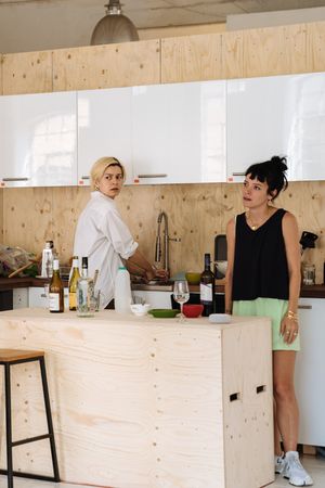 Julia Chan, Lily Allen @ BroadwayWorld Julia Chan, Lily Allen Photo