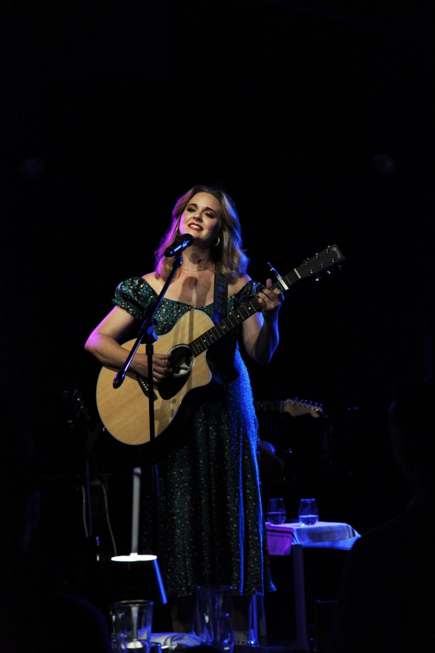 Review: Tina Scariano Hits a FEELS LIKE HOME Run at The Green Room 42 Review: Tina Scariano Hits a FEELS LIKE HOME Run at The Green Room 42 Image