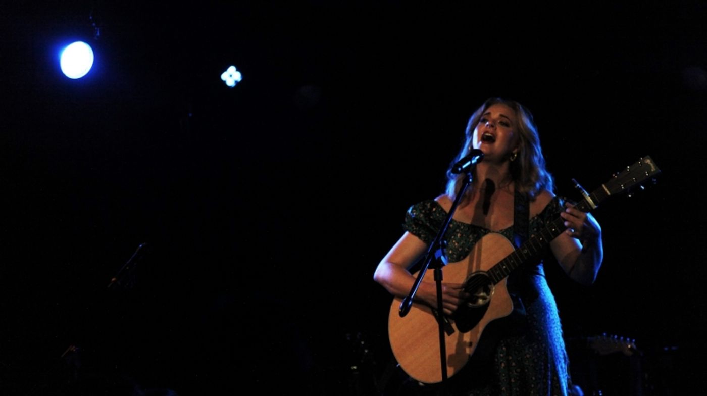 Review: Tina Scariano Hits a FEELS LIKE HOME Run at The Green Room 42 Review: Tina Scariano Hits a FEELS LIKE HOME Run at The Green Room 42 Image