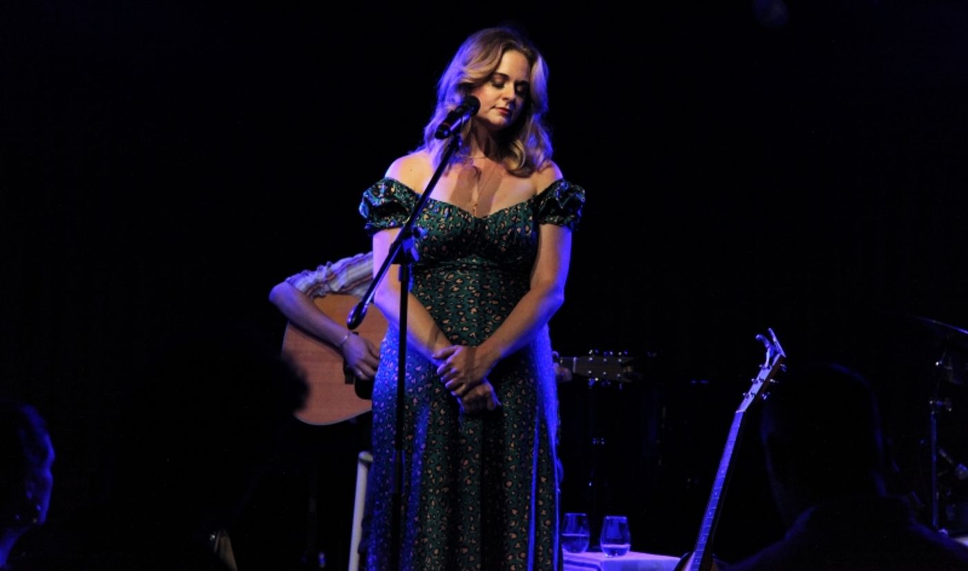 Review: Tina Scariano Hits a FEELS LIKE HOME Run at The Green Room 42 Review: Tina Scariano Hits a FEELS LIKE HOME Run at The Green Room 42 Image