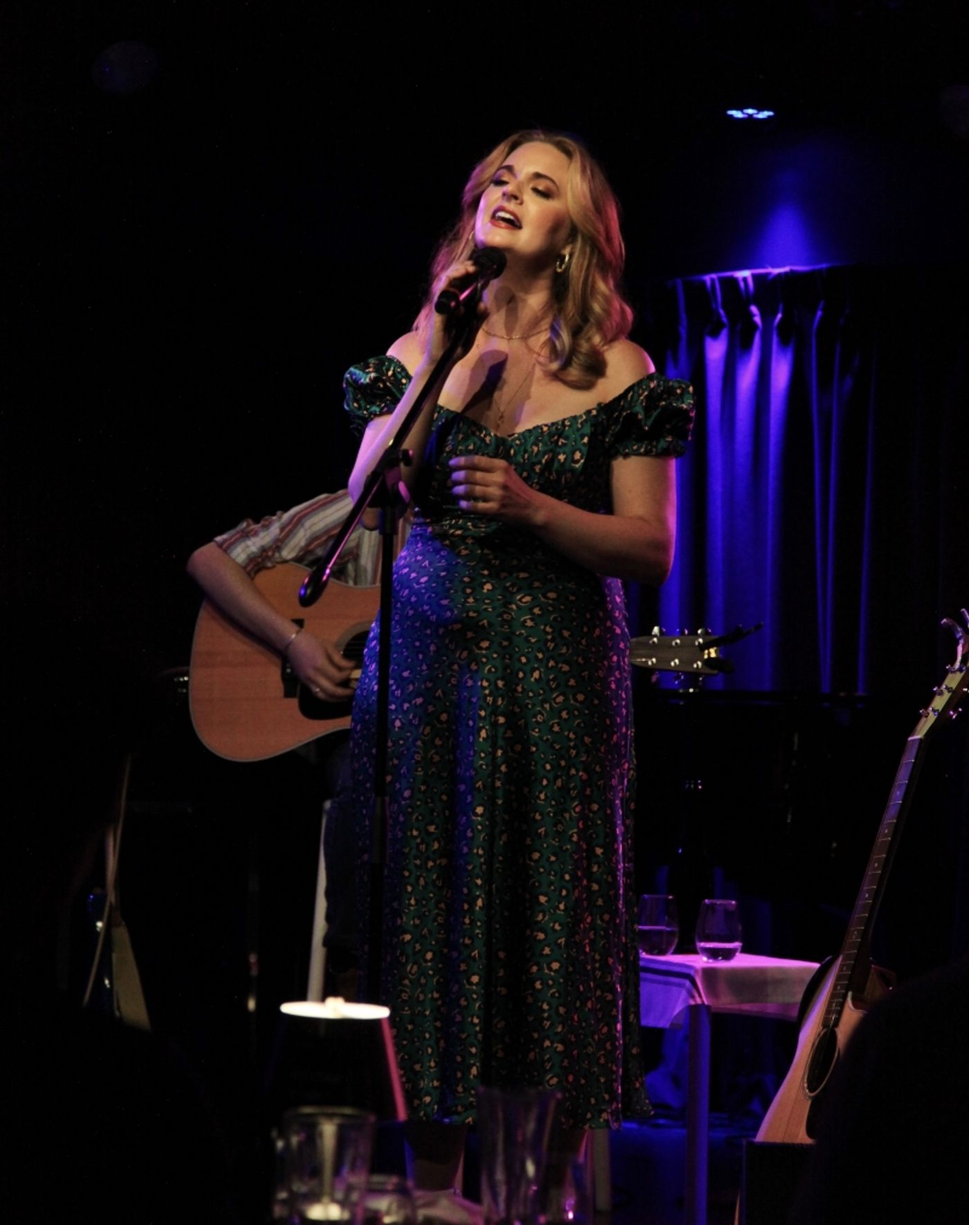 Review: Tina Scariano Hits a FEELS LIKE HOME Run at The Green Room 42 Review: Tina Scariano Hits a FEELS LIKE HOME Run at The Green Room 42 Image