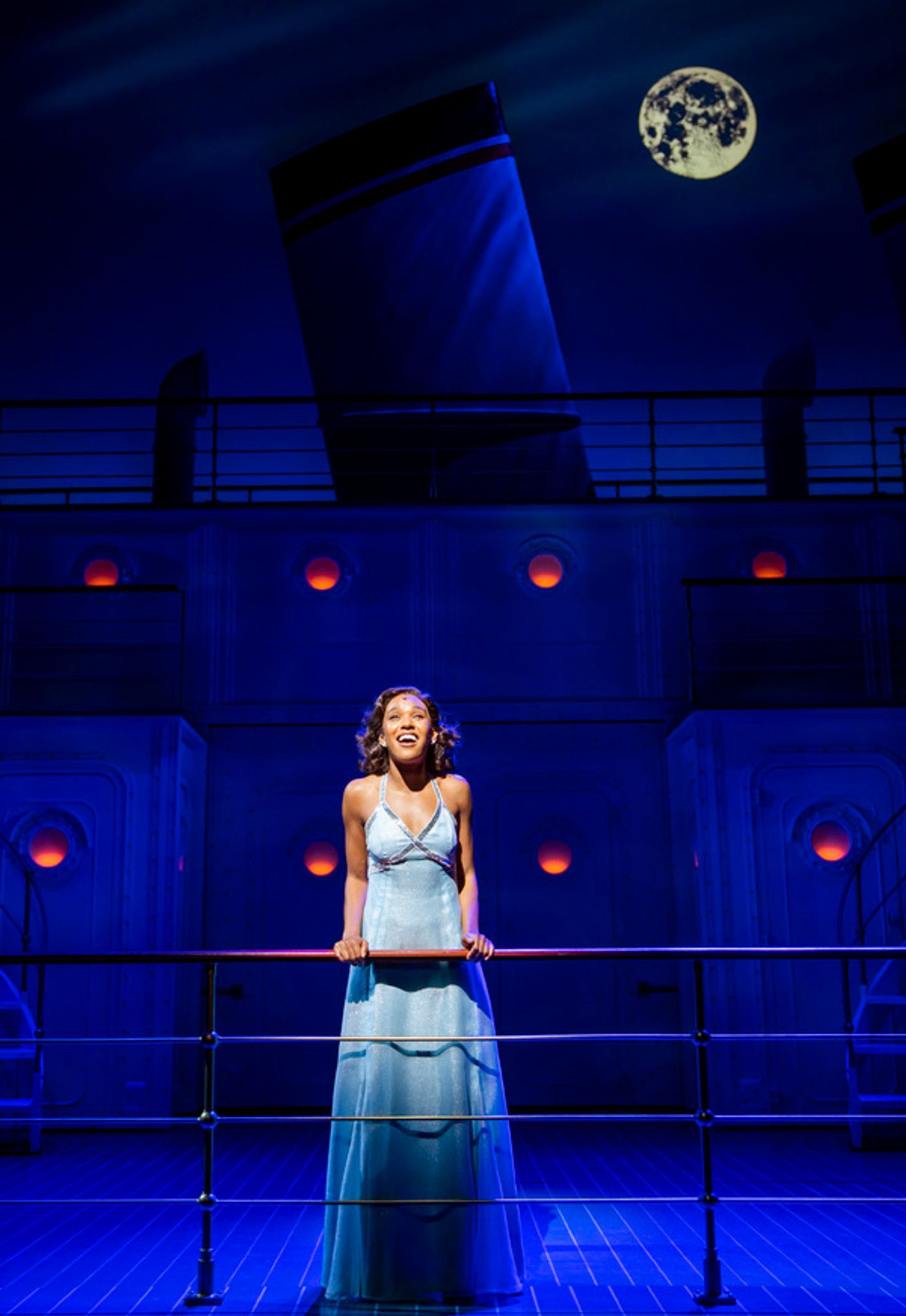 Photos: See New Production Images of ANYTHING GOES Starring Sutton Foster, Robert Lindsay & More!  Image