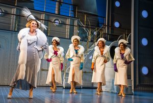 Sutton Foster, Selina Hamilton, Alexandra Wright, Charlene Forde, Frances Dee Photo