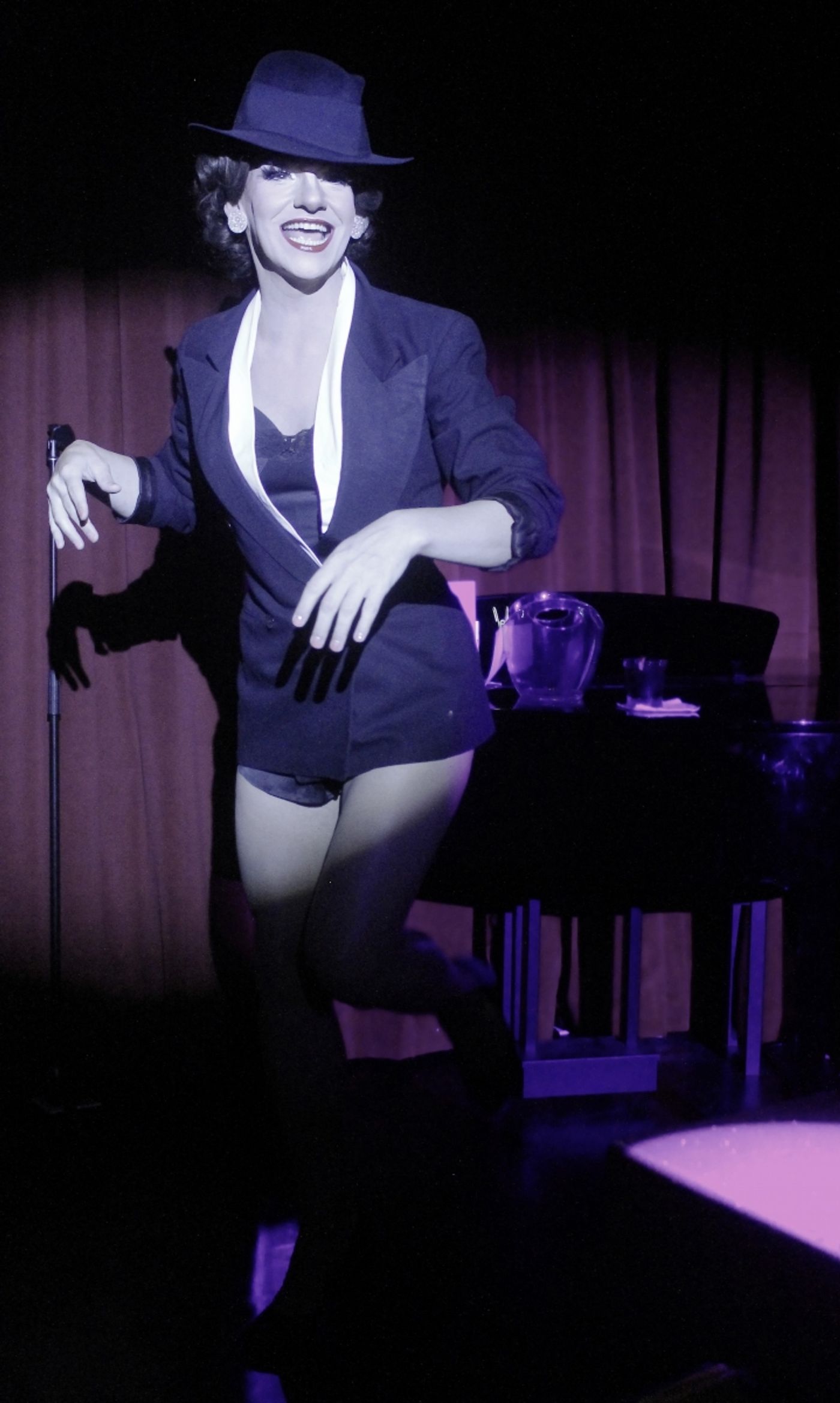 Review: Gloria Swansong's Weekly JUDY GARLAND Show Livens Up A Night Out In A New Club Called THE Q Review: Gloria Swansong's Weekly JUDY GARLAND Show Livens Up A Night Out In A New Club Called THE Q Image