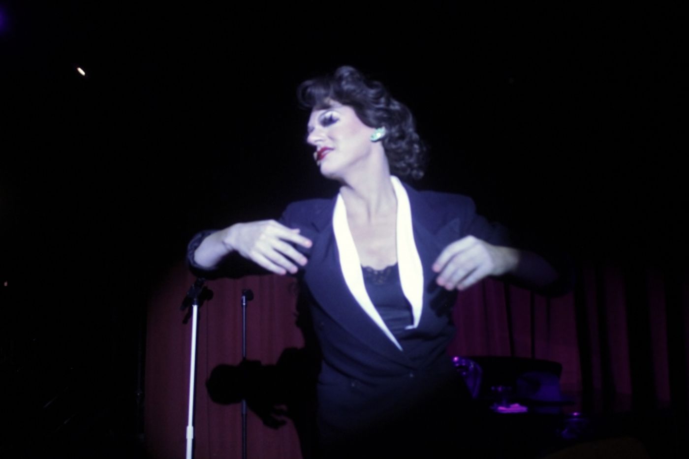 Review: Gloria Swansong's Weekly JUDY GARLAND Show Livens Up A Night Out In A New Club Called THE Q Review: Gloria Swansong's Weekly JUDY GARLAND Show Livens Up A Night Out In A New Club Called THE Q Image